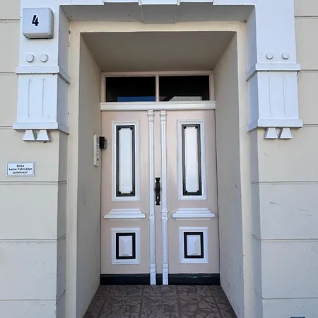 45 - Moderne 2 Zimmer-wohnung Ruhige Lage Nahe Zentrum Und Bahnhof Mit Küche, Wlan Und Komfort * Wittenberge